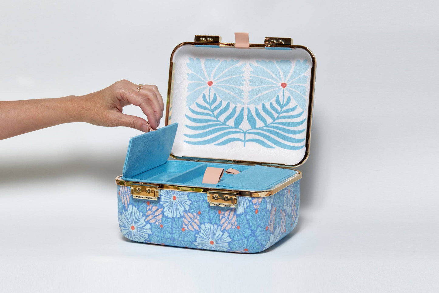 Locking Stash Box๐ - Runaway Bay ๐ธ